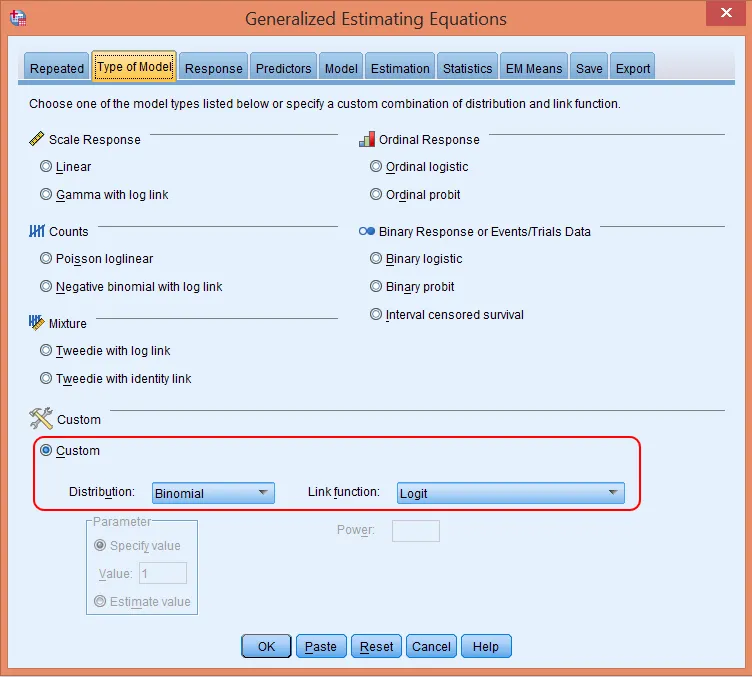 Cấu hình mô hình phân phối nhị phân với hàm liên kết logit Thiết lập Type of Model với Distribution Binomial và Link function Logit